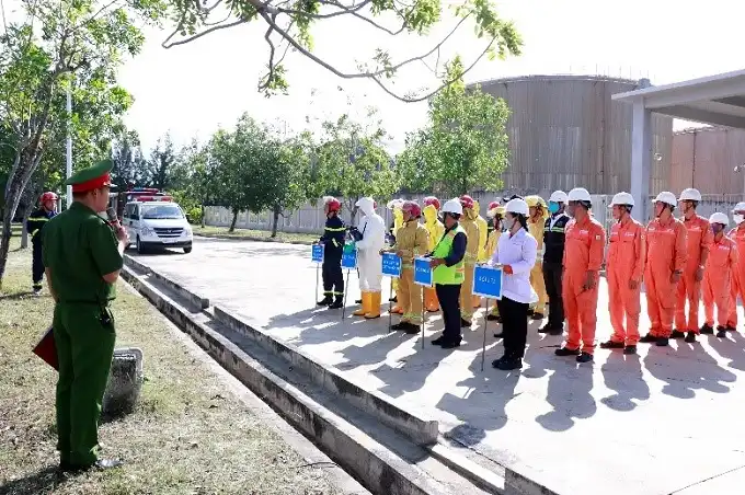 Nhiệt điện Vĩnh Tân: Chủ động diễn tập ứng phó sự cố hóa chất, tràn dầu