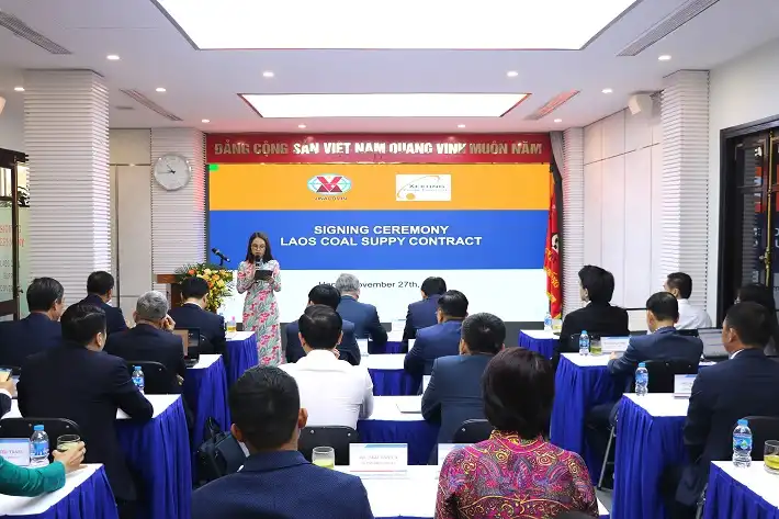 TKV ký kết các hợp đồng mua bán than với Lào