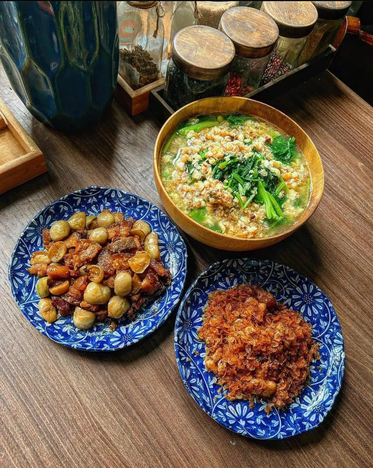 Tối nay chưa biết ăn gì, tham khảo ngay 30 mâm cơm nhà ngon miệng đẹp mắt - 12