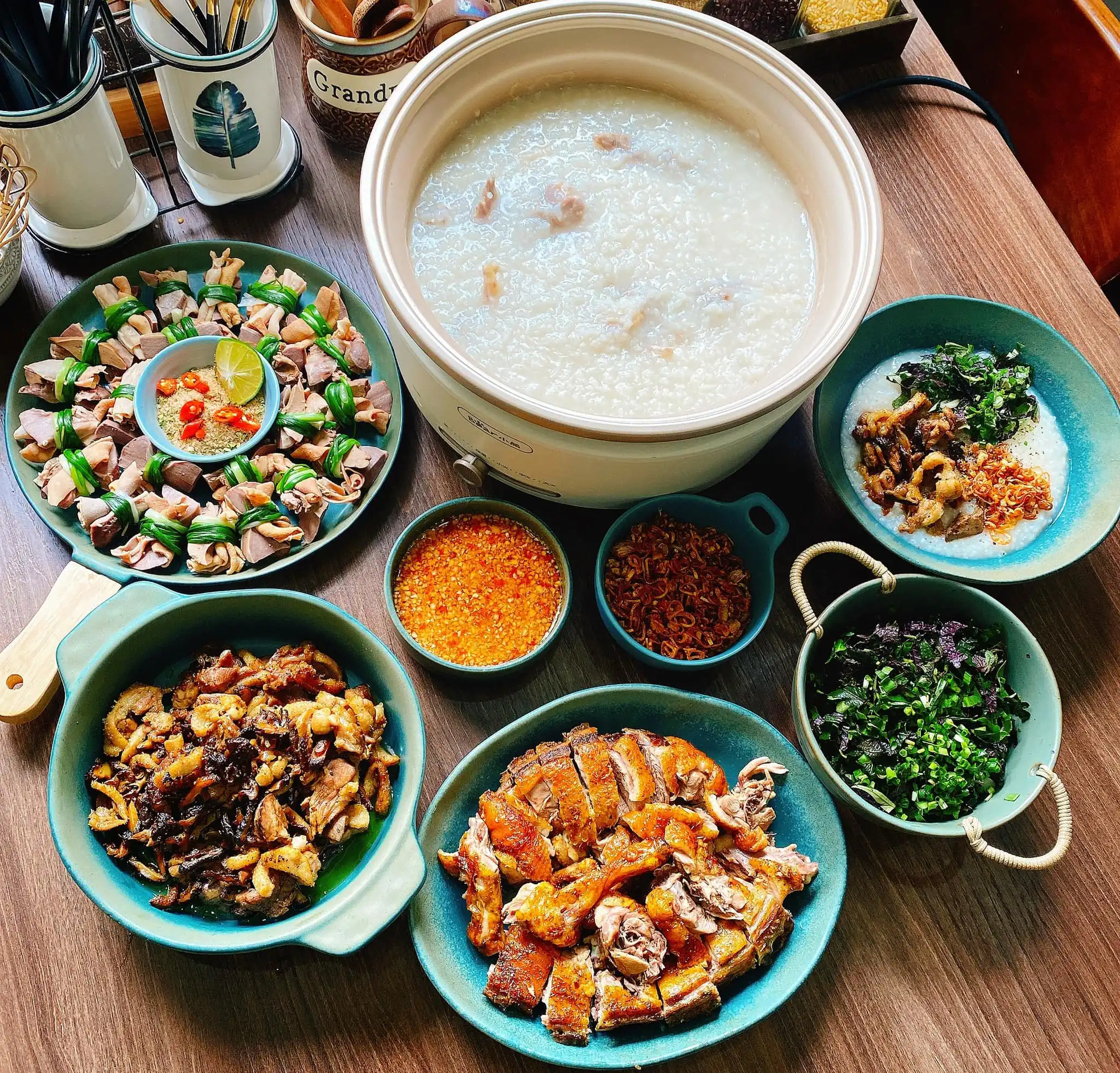 Tối nay chưa biết ăn gì, tham khảo ngay 30 mâm cơm nhà ngon miệng đẹp mắt - 25